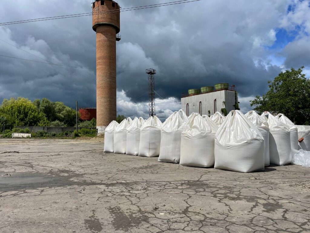 бентонітова глина в БігБегах